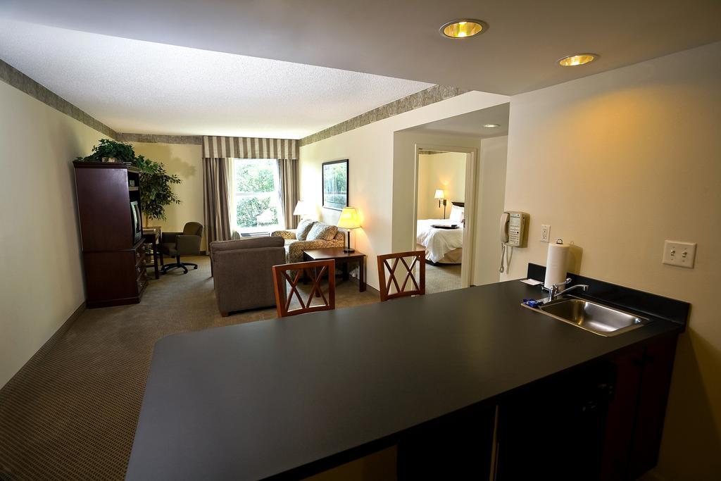 Hampton Inn & Suites Charlotte Arrowood Rd Kültér fotó